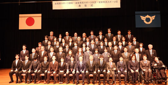 ���ꌧ�X�|�[�c�����E���ꌧ�X�|�[�c��܁E���ꌧ�X�|�[�c�ܕ\�����̗l�q